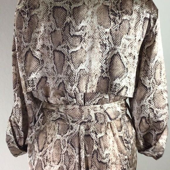 Eye Candy Robe Snakeskin Gown Collar Tab Sleeves Belted Midi V-Neck Size M - Picture 8 of 11